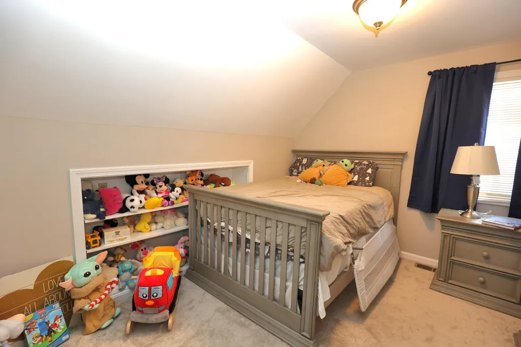 29 Fairlane Drive Bedford NH 03110
