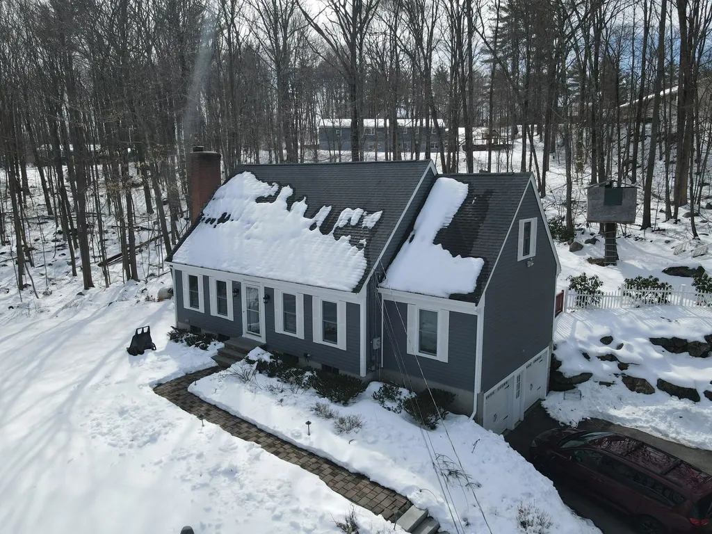29 Fairlane Drive Bedford NH 03110