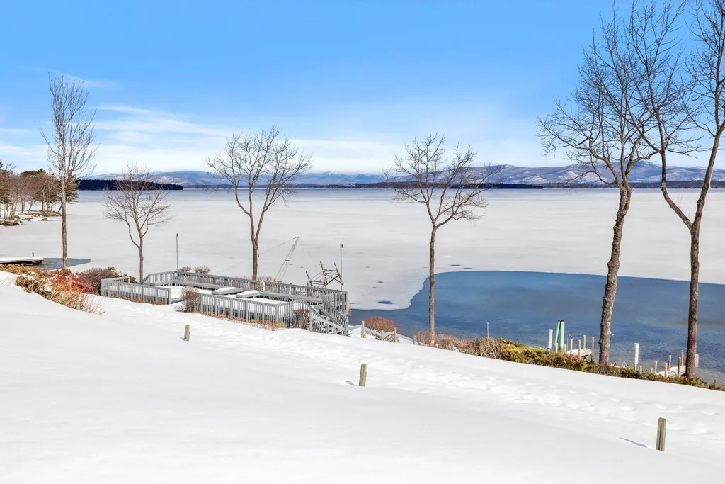 2696 Lake Shore Road Gilford NH 03249