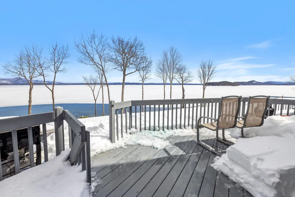 2696 Lake Shore Road Gilford NH 03249