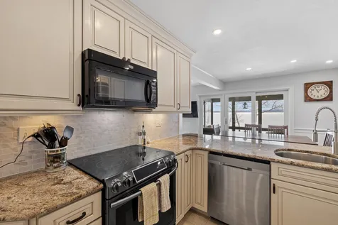 2696 Lake Shore Road Gilford NH 03249