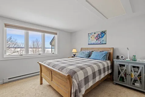 2696 Lake Shore Road Gilford NH 03249