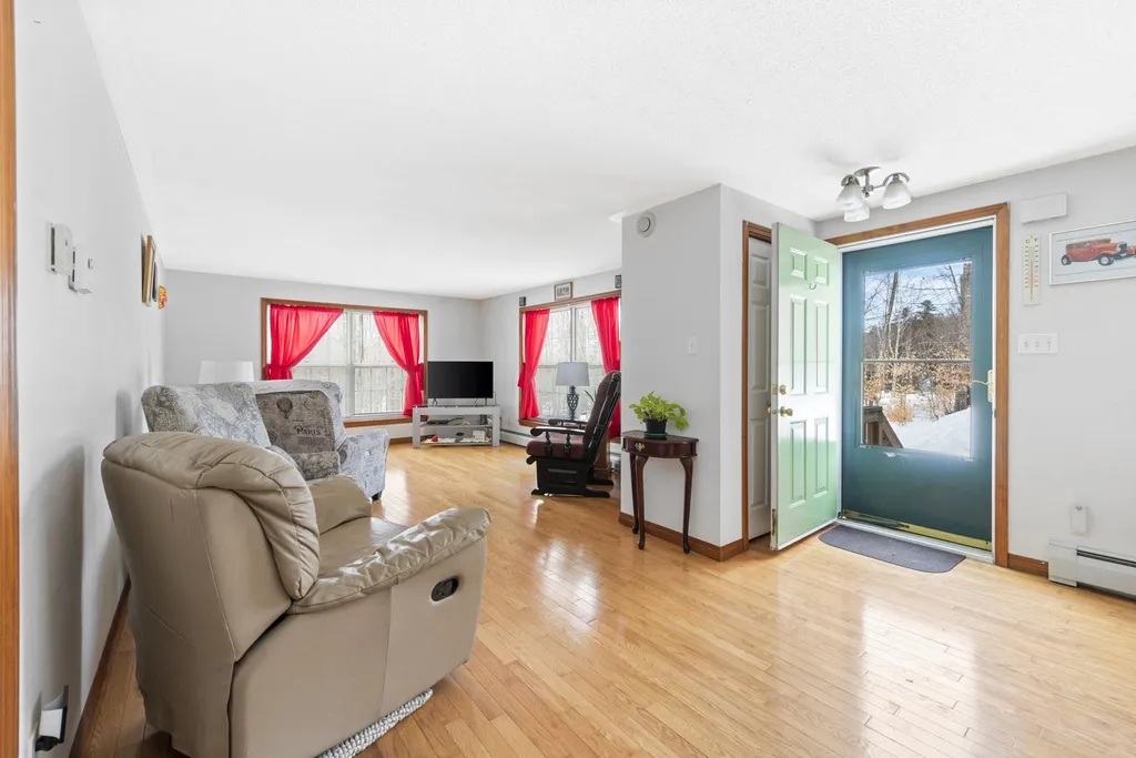 140 Burns Hill Road Alexandria NH 03222