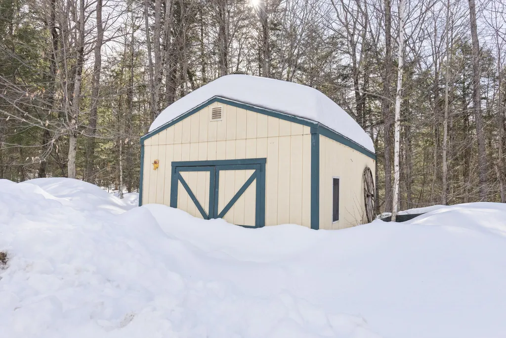 140 Burns Hill Road Alexandria NH 03222