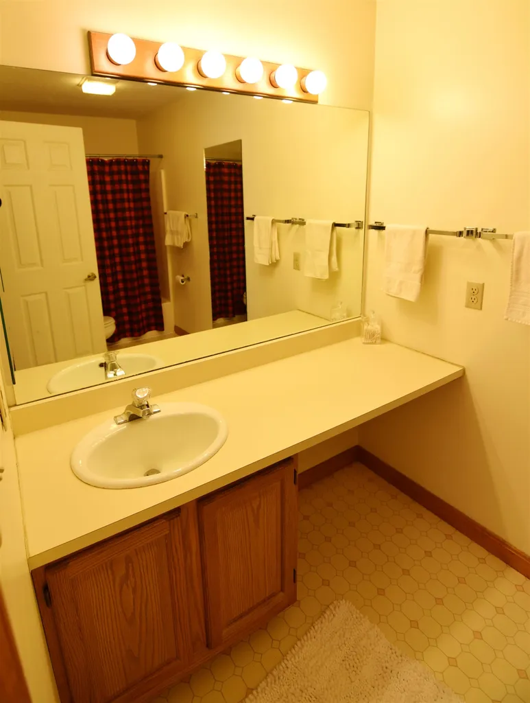 65 Riverfront Drive Woodstock NH 03262