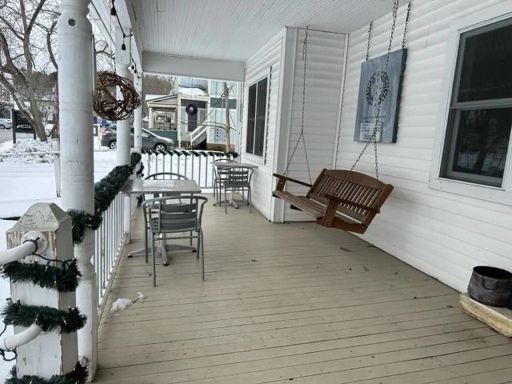 105 Main Street Cambridge VT 05464