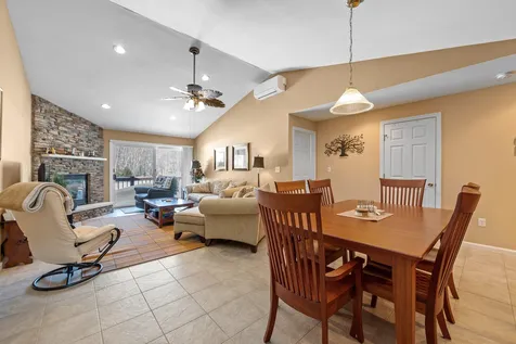 26 White Oak Lane Lincoln NH 03251