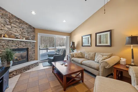 26 White Oak Lane Lincoln NH 03251