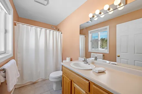 26 White Oak Lane Lincoln NH 03251