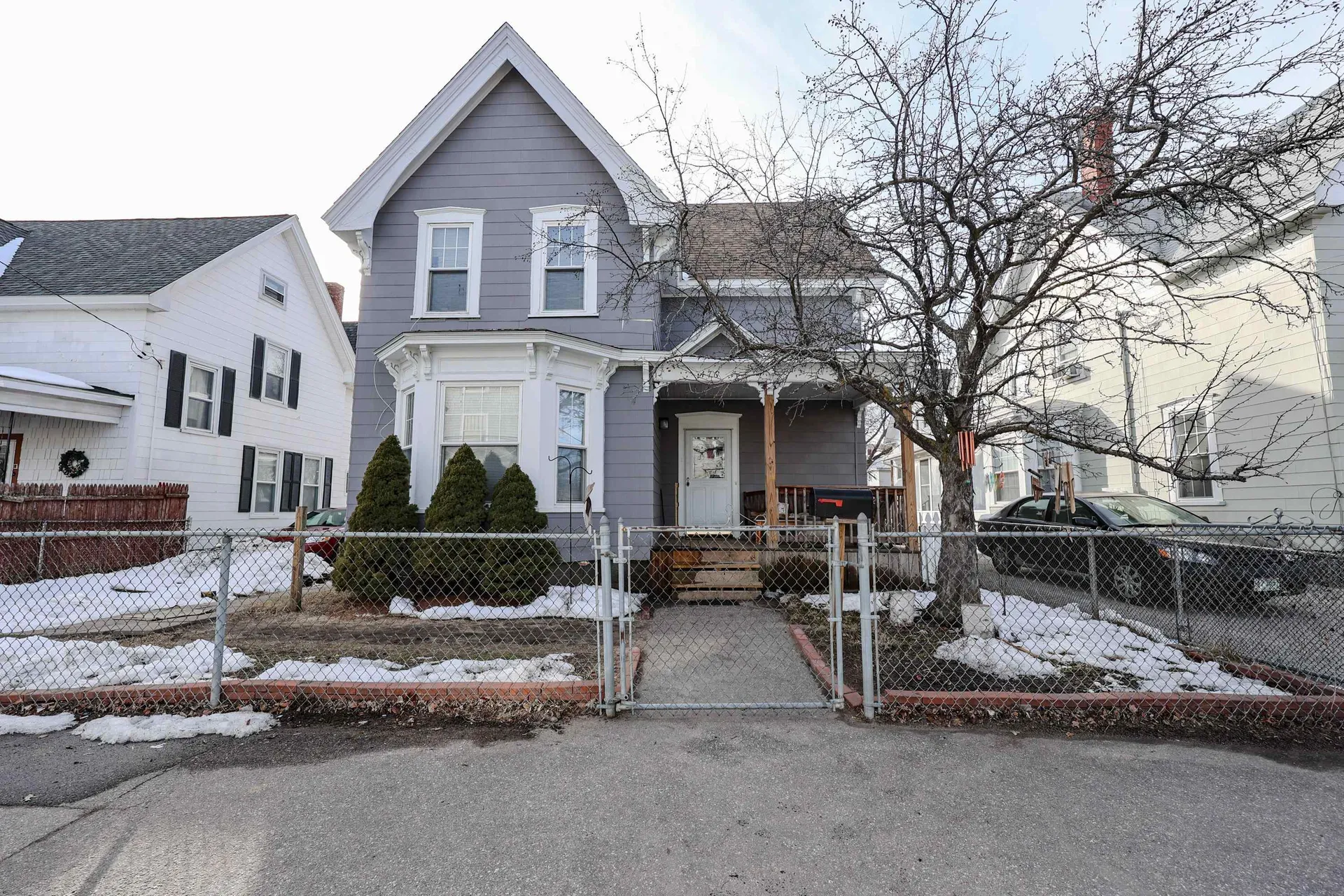 476 Maple Street Manchester NH 03104