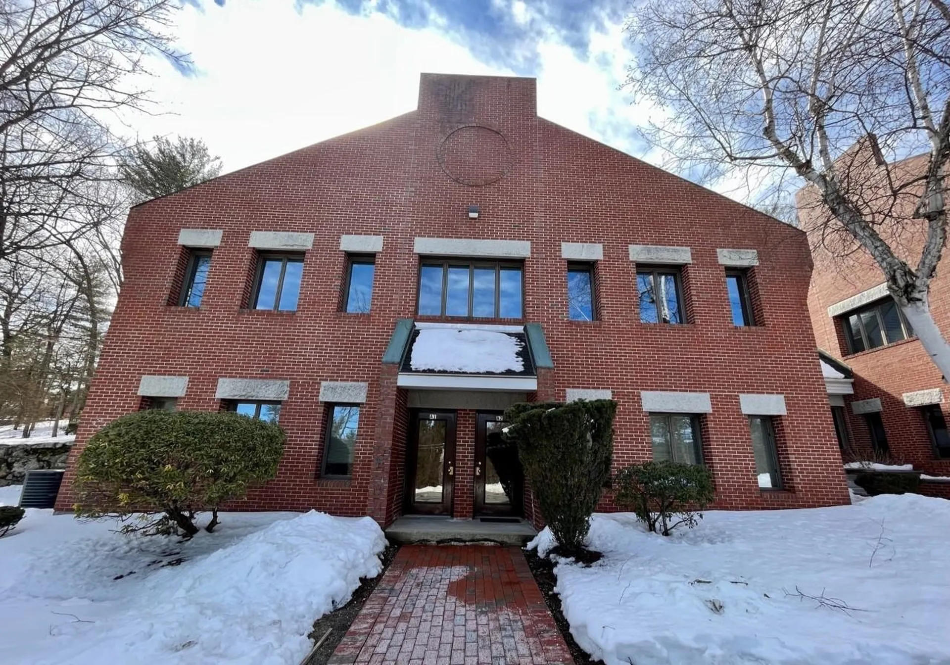 1 Overlook Drive Amherst NH 03031