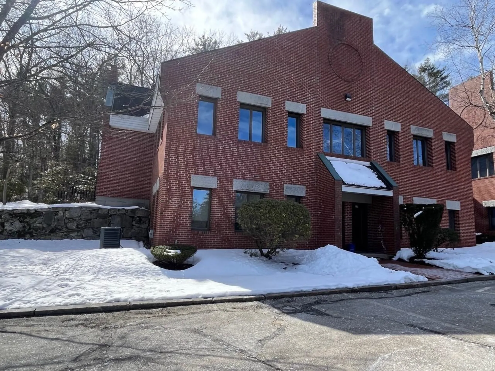 1 Overlook Drive Amherst NH 03031