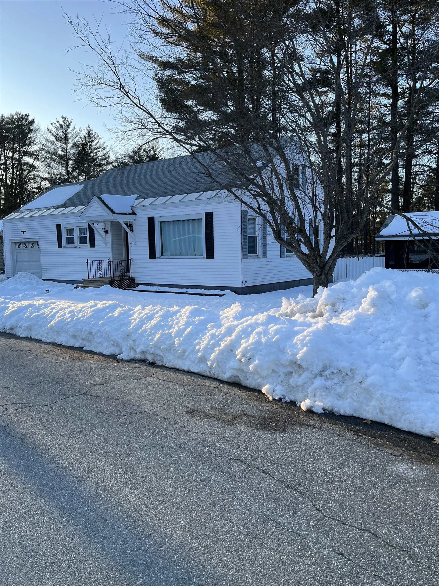 27 Mann Court Claremont NH 03743