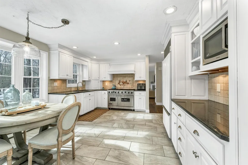 11 Forest Drive Hampton NH 03842