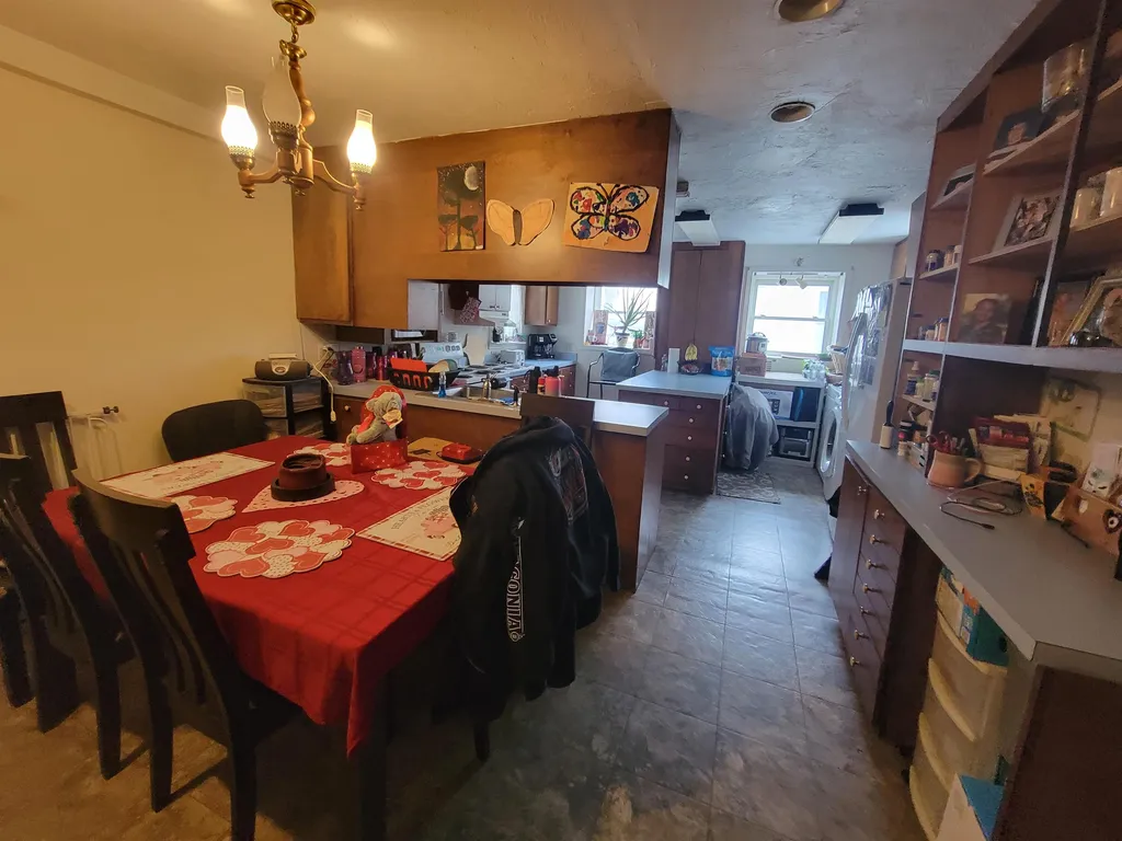 16 Prospect Street Tilton NH 03276