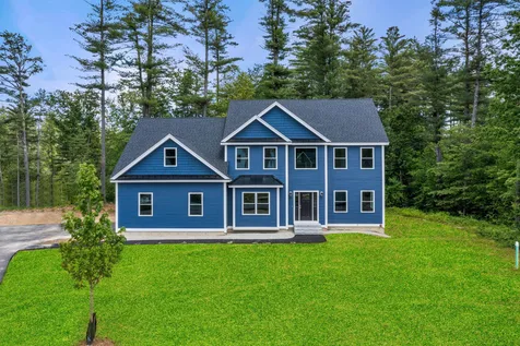 8 Lorraine Avenue Salem NH 03079