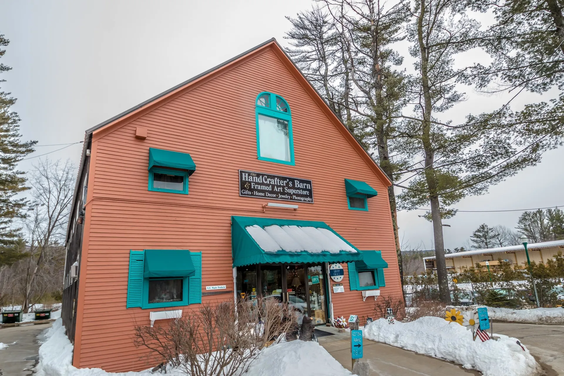 2473 White Mountain Highway Conway NH 03860