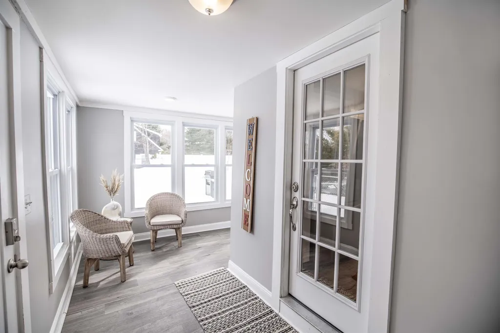 25 Maynard Avenue Manchester NH 03103