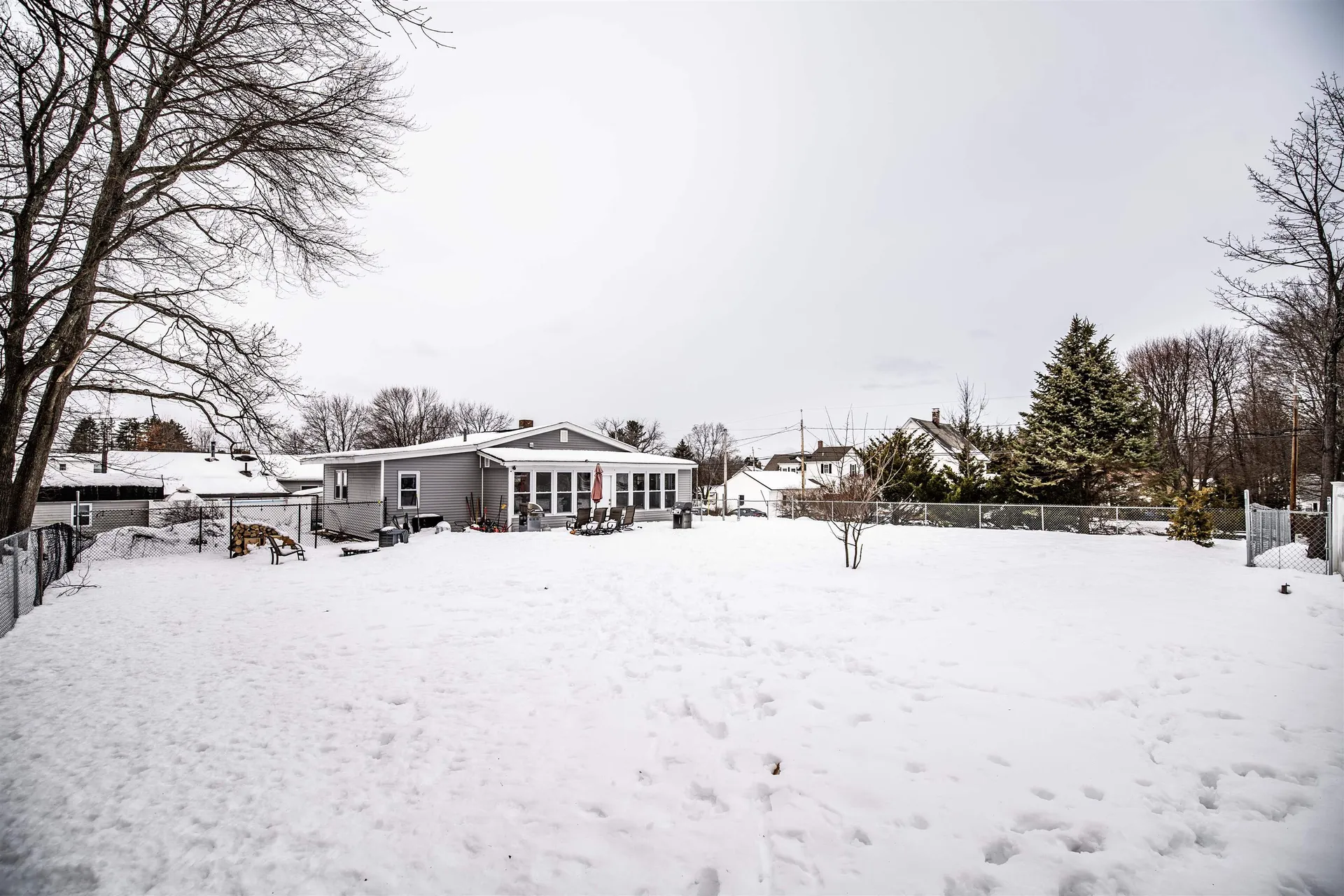 25 Maynard Avenue Manchester NH 03103