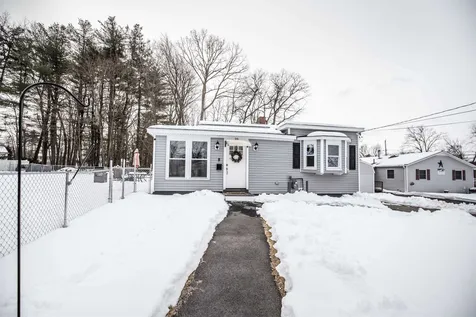 25 Maynard Avenue Manchester NH 03103