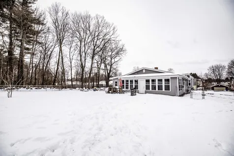 25 Maynard Avenue Manchester NH 03103