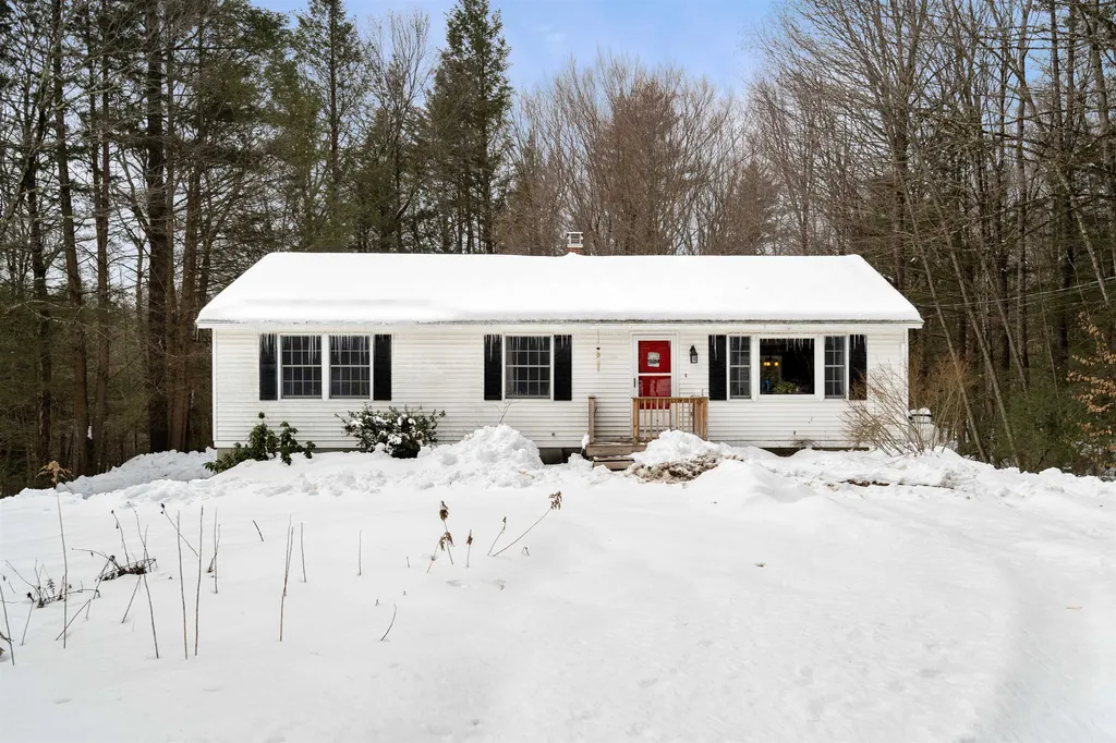 187 Lull Road Weare NH 03281