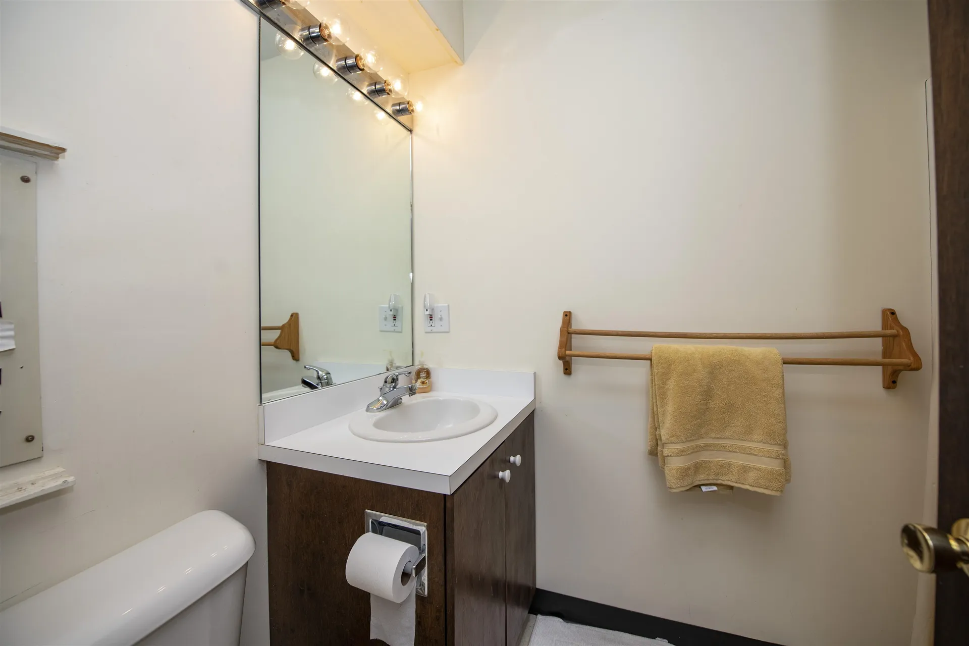 105 Williams Lane Hartford VT 05059