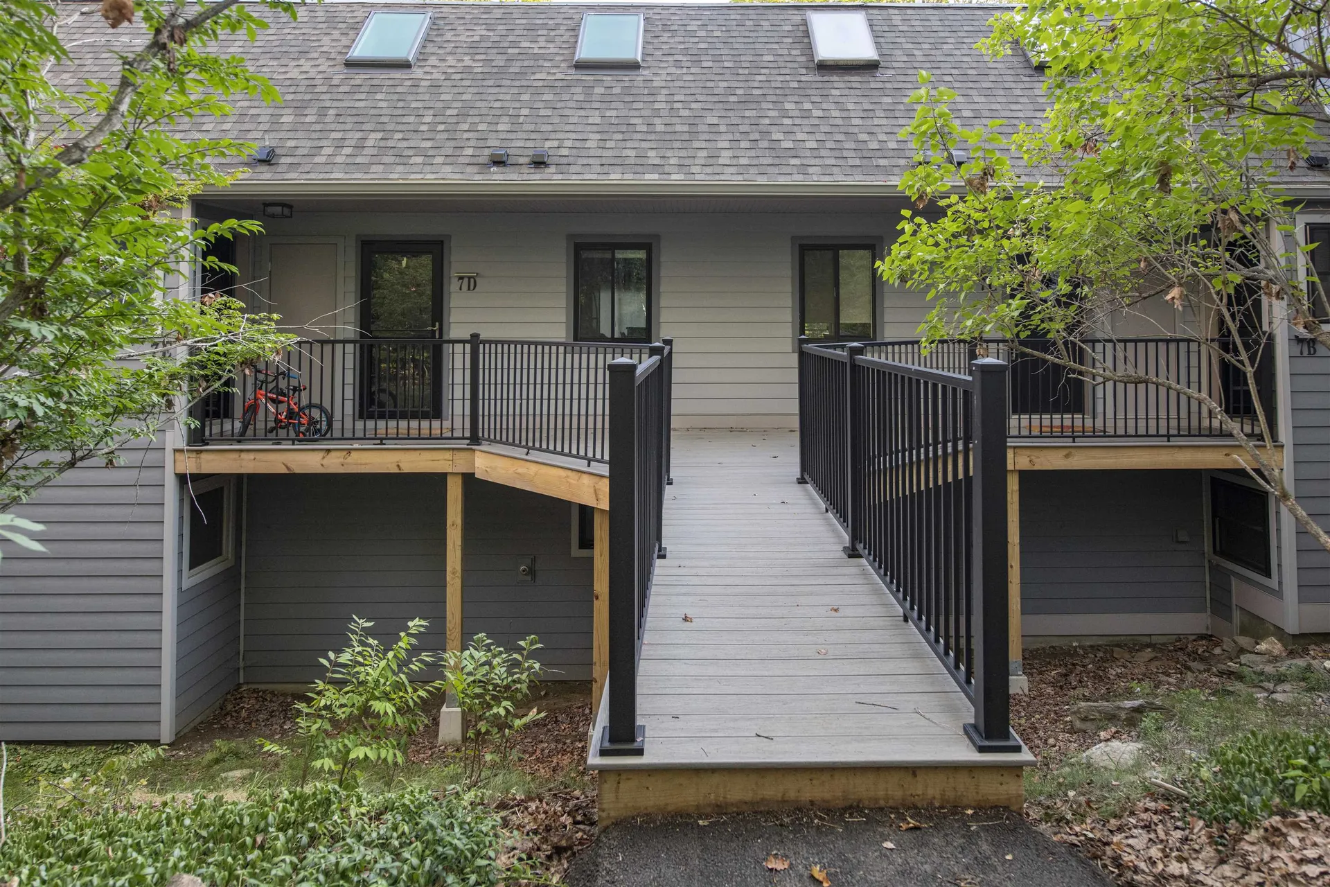 105 Williams Lane Hartford VT 05059