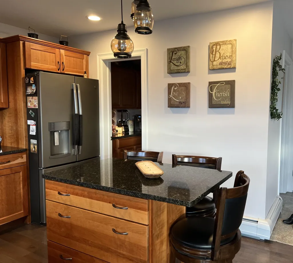 1827 East Road Colchester VT 05446