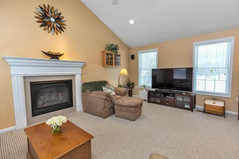 40 Jessica Drive Merrimack NH 03054