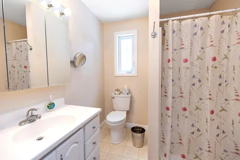40 Jessica Drive Merrimack NH 03054
