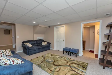 40 Jessica Drive Merrimack NH 03054