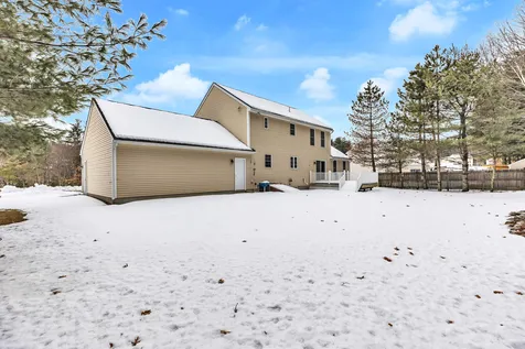 40 Jessica Drive Merrimack NH 03054