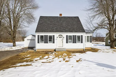 72 College Road Stratham NH 03885