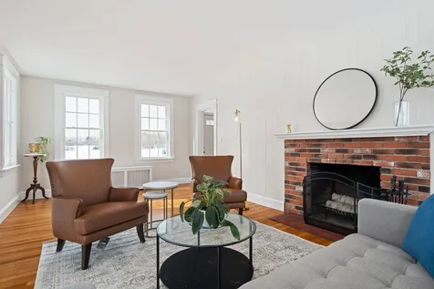 72 College Road Stratham NH 03885