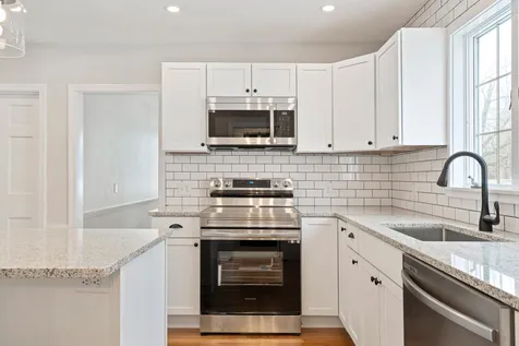 72 College Road Stratham NH 03885