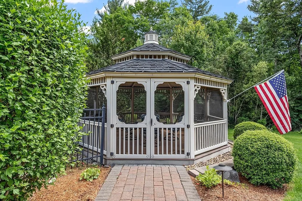 73 Heritage Hill Road Windham NH 03087