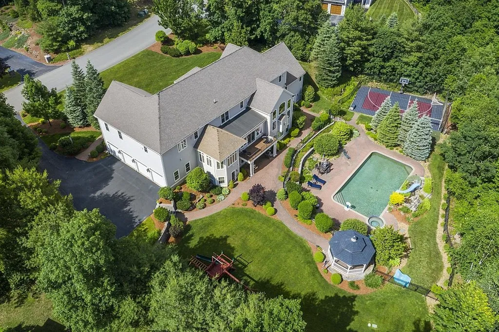 73 Heritage Hill Road Windham NH 03087