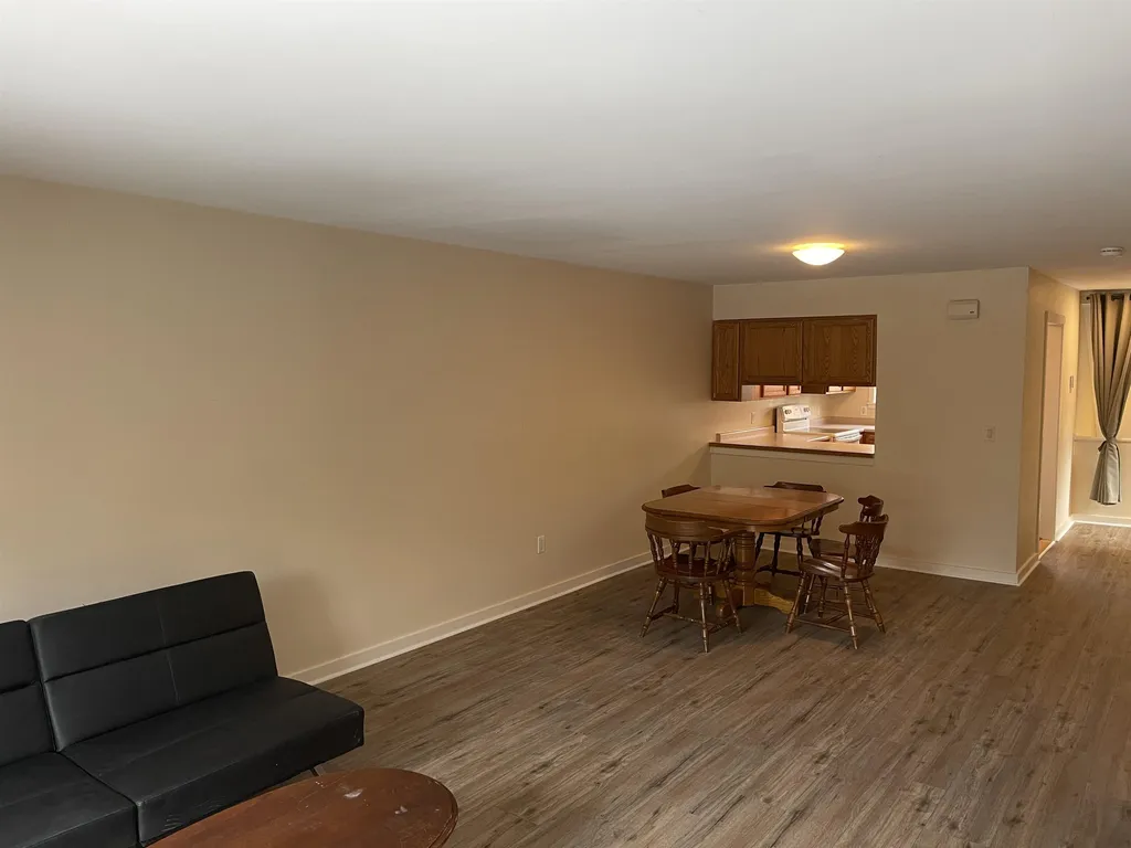 13 Courtyard Hanover NH 03755