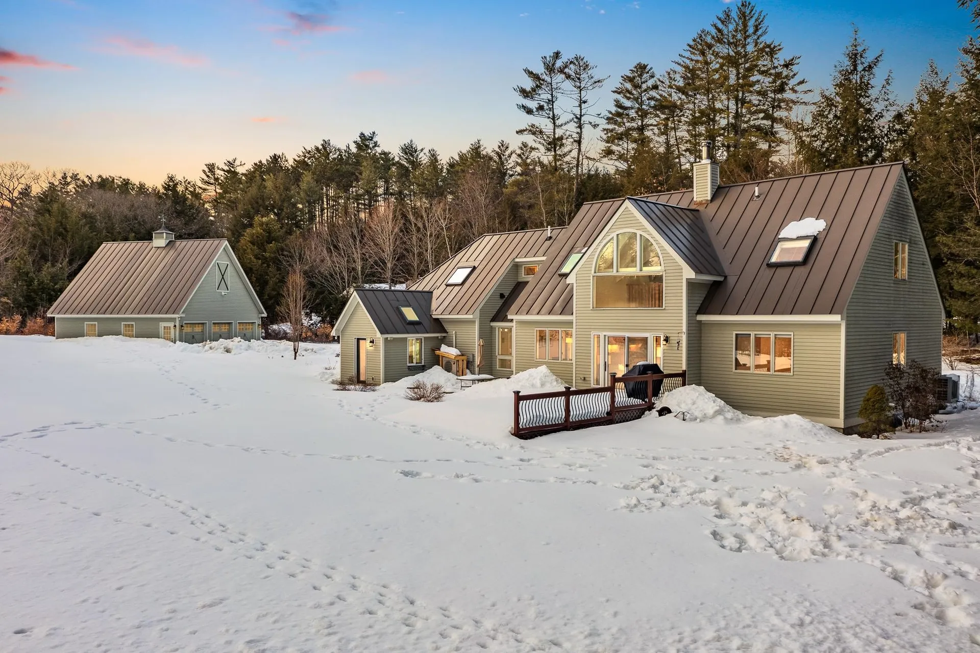 167 Morrill Bend Hartford VT 05059