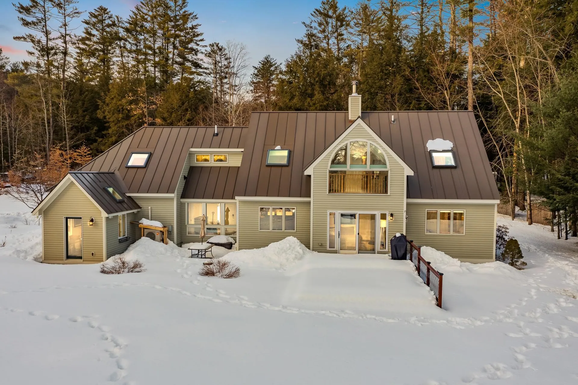 167 Morrill Bend Hartford VT 05059