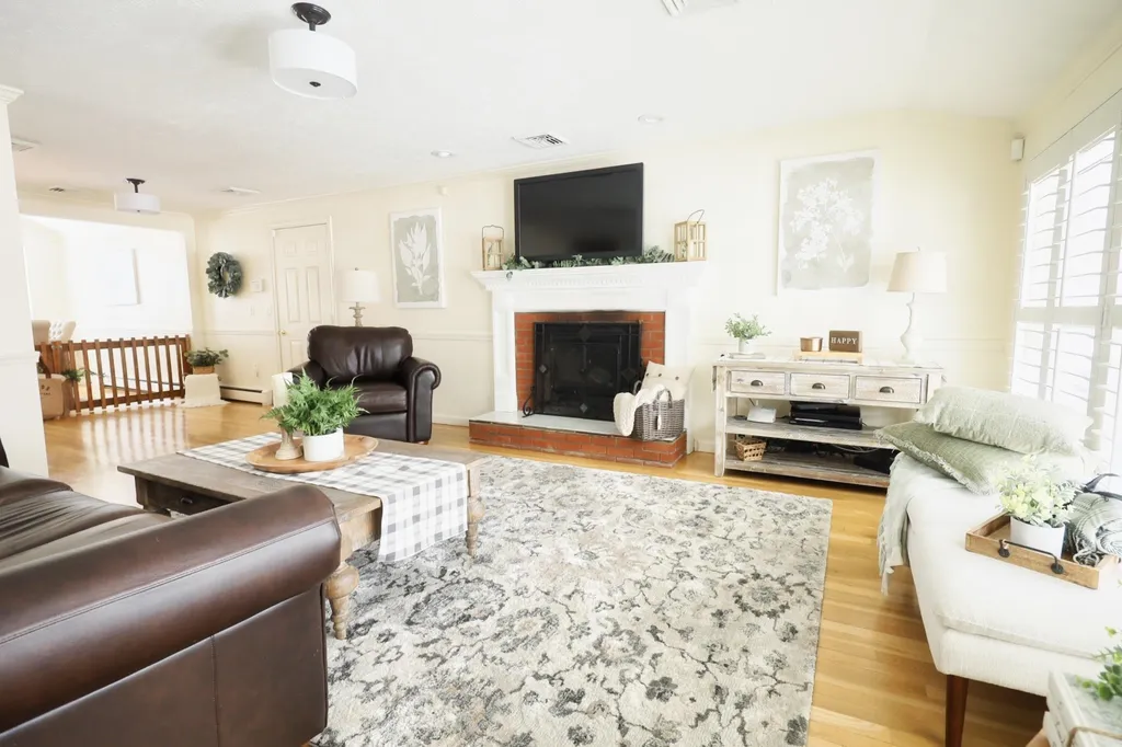156 Paquette Avenue Manchester NH 03104