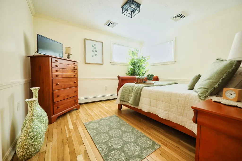 156 Paquette Avenue Manchester NH 03104