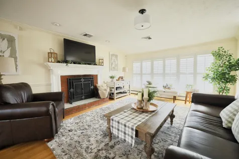 156 Paquette Avenue Manchester NH 03104