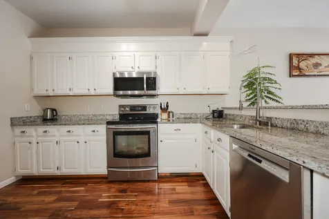 4 Bourne Drive Bedford NH 03110