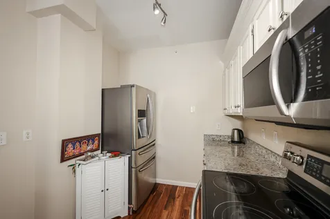 4 Bourne Drive Bedford NH 03110