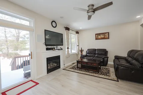 4 Bourne Drive Bedford NH 03110