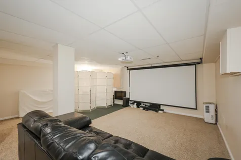 4 Bourne Drive Bedford NH 03110