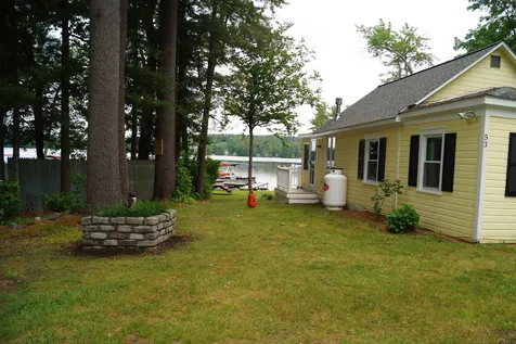 53 South Shore Road Pelham NH 03076