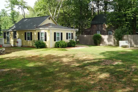 53 South Shore Road Pelham NH 03076